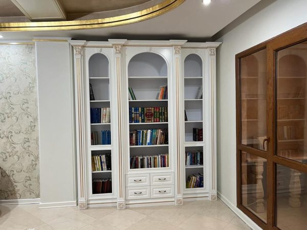 کمد کتابخانه کلاسیک چوبی ایستاده پلی اورتان سفیدطلایی سبک مراکشی - Image 3