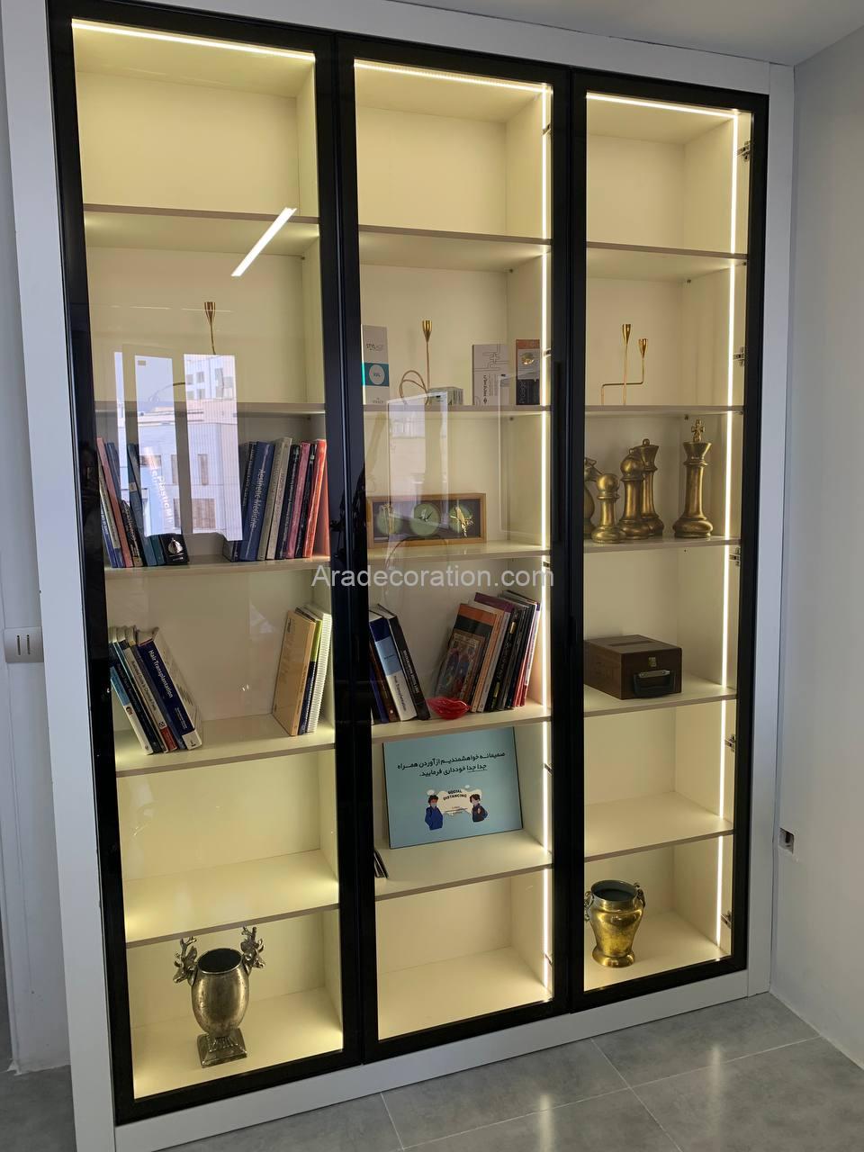 ویترین با درب قاب دار شیشه ای مدرن - Image 4