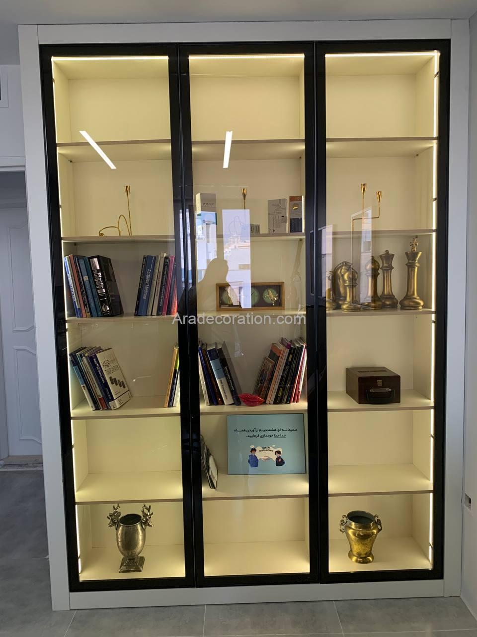 ویترین با درب قاب دار شیشه ای مدرن - Image 5